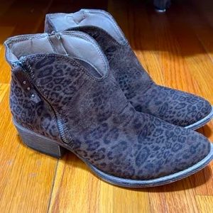 Leopard print zip up boots